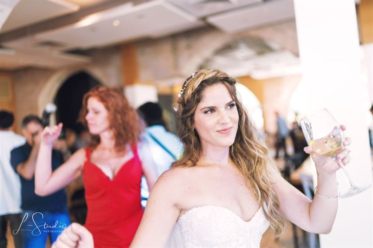 חתונת שישי בצהריים באווירה קסומה 22