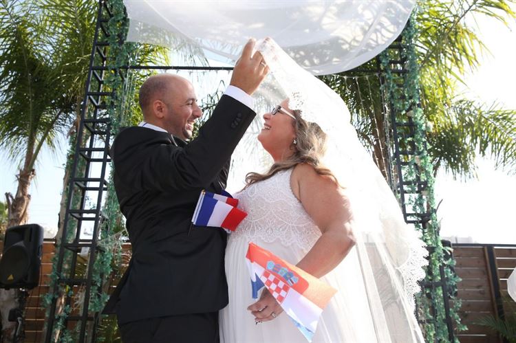 זוג שהתחתן בגמר המונדיאל: מה עשו האורחים? 11