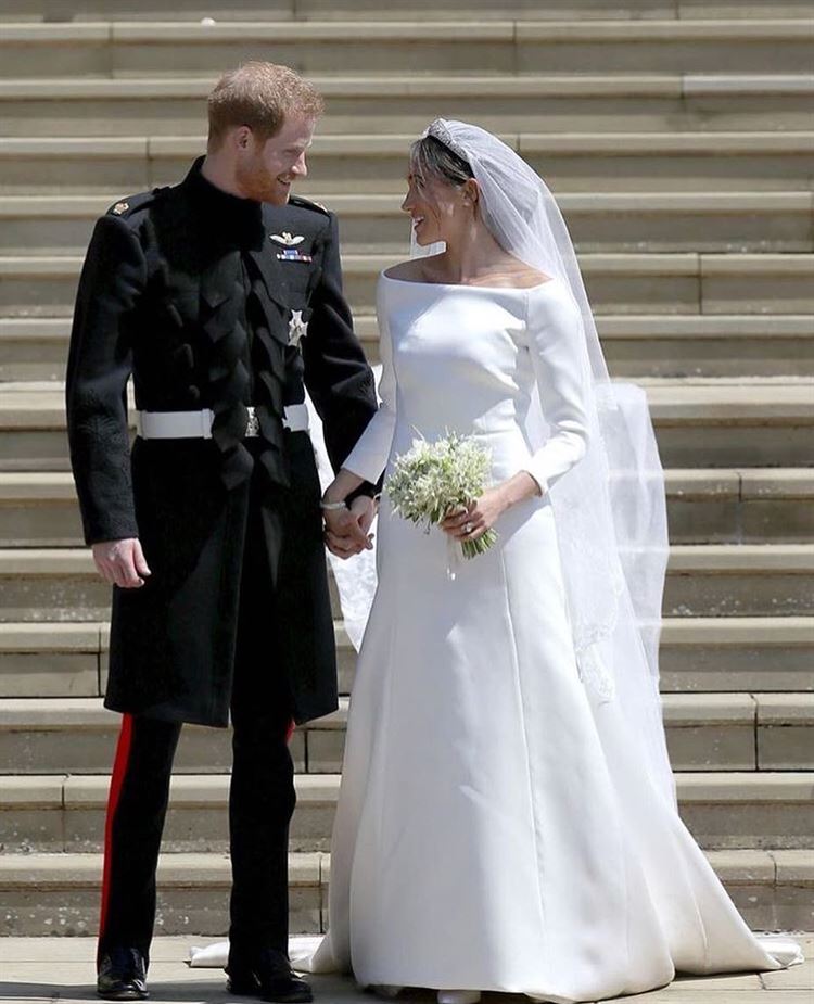 אצילית ולבנה: הטרנד שחזר לאופנת הכלות 5