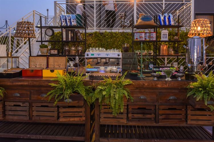 לא יצאה מהקופסא: למה החתן התמהמה לשלוף טבעת? 11