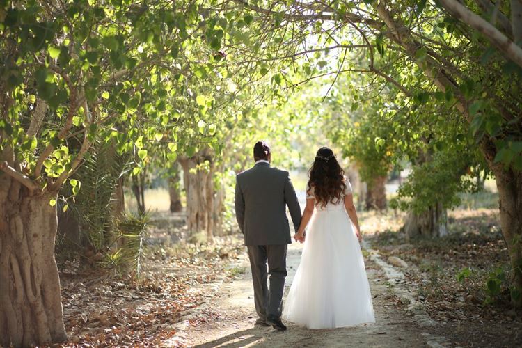 היכרות אונליין: משחק טאקי שהוביל לחתונה 6