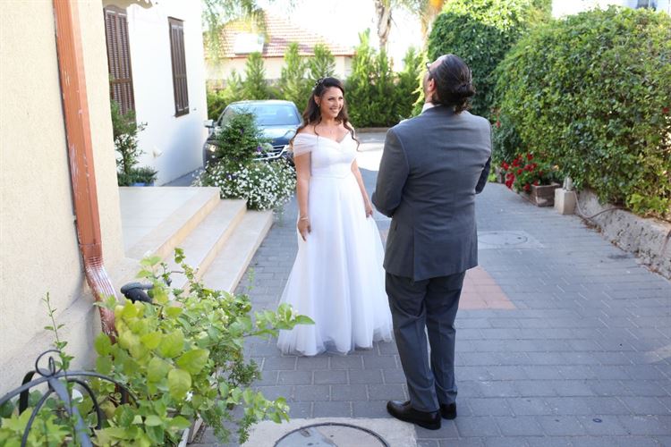 היכרות אונליין: משחק טאקי שהוביל לחתונה 18