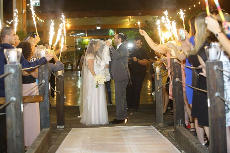 היכרות אונליין: משחק טאקי שהוביל לחתונה 20