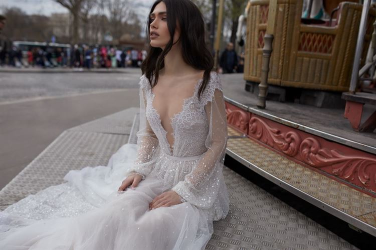 מפתיעה: ג'ולי וינו פותחת סטודיו חדש 17