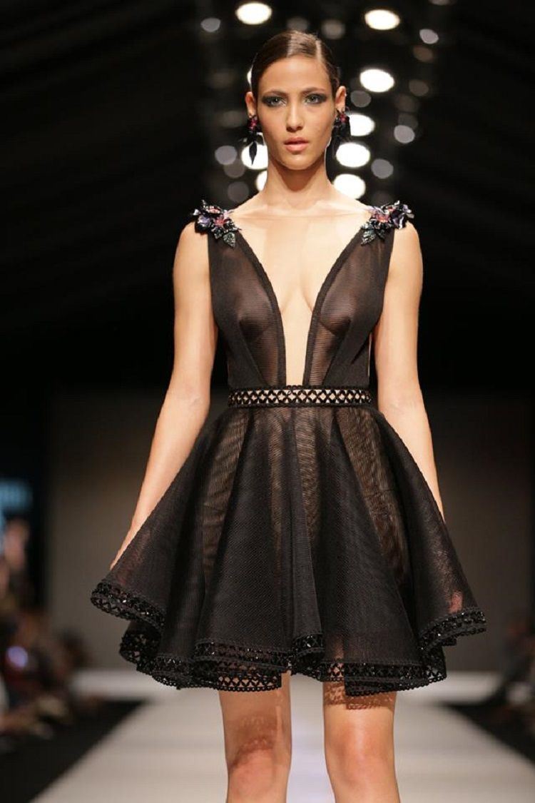 גונבת את ההצגה: שמלות ערב נחשקות 7