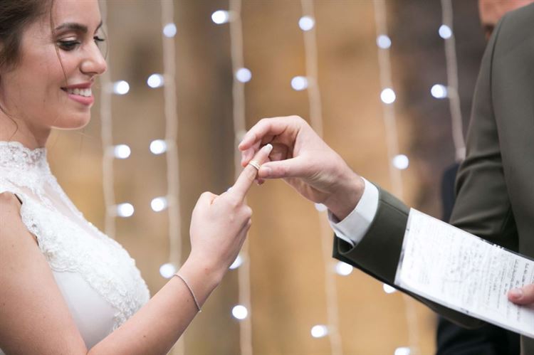 "הבועה שלנו התנפצה והחיים השתנו לגמרי" 26