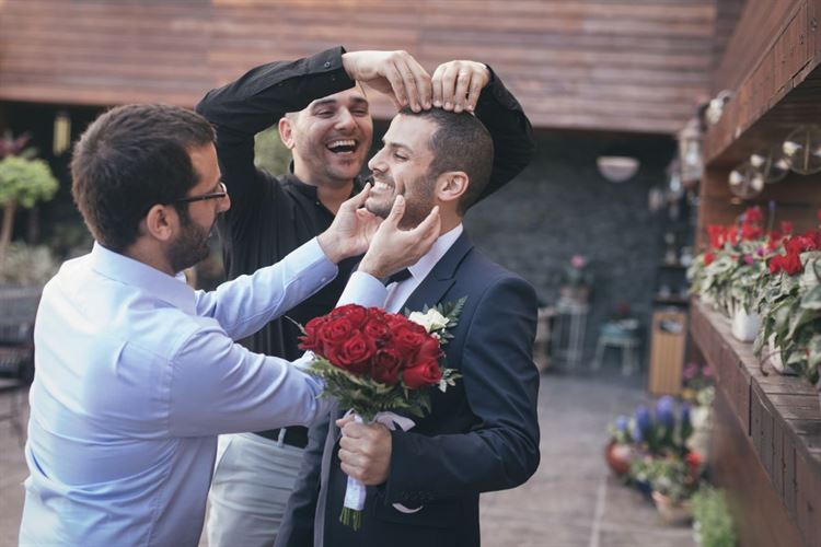 שיא השיק: שמלת כלה שעוצבה מוילון ישן 7