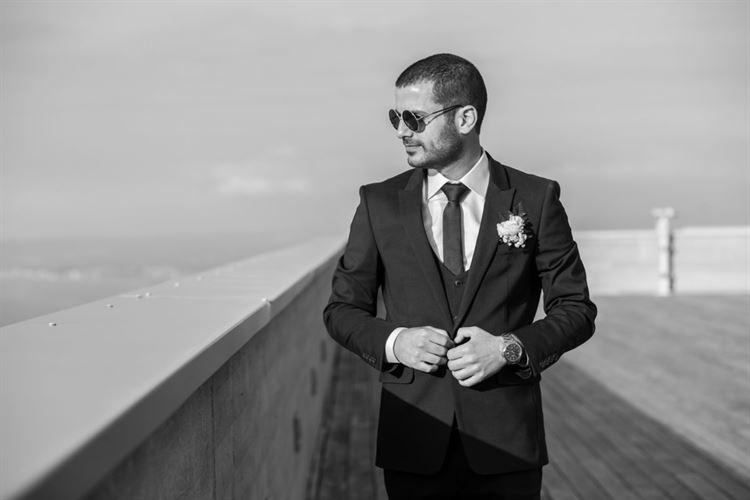 שיא השיק: שמלת כלה שעוצבה מוילון ישן 11