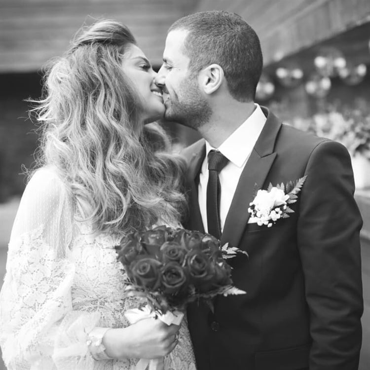 שיא השיק: שמלת כלה שעוצבה מוילון ישן 13