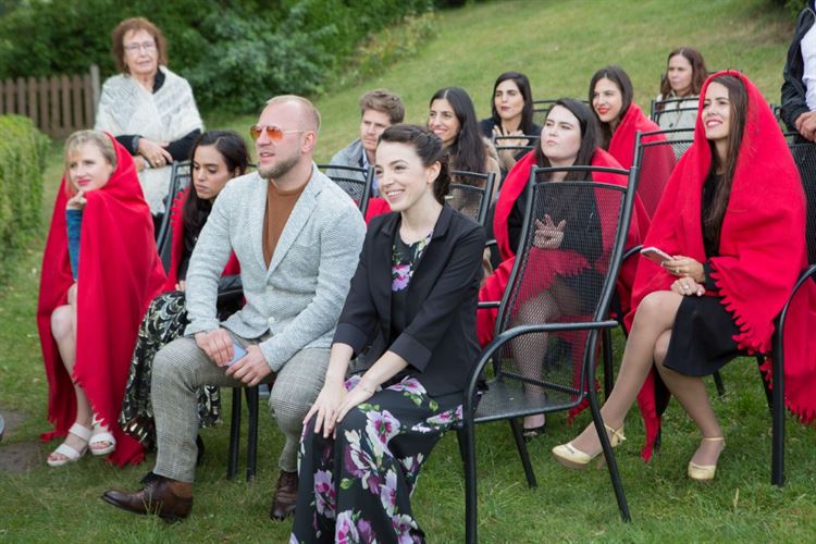 חלום של ילדת דיסני: חתונה בארמון בצ'כיה 11