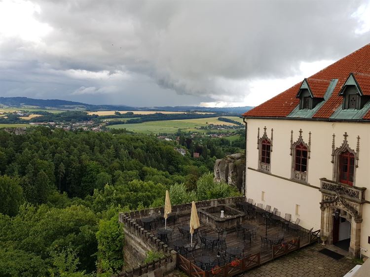 חלום של ילדת דיסני: חתונה בארמון בצ'כיה 25