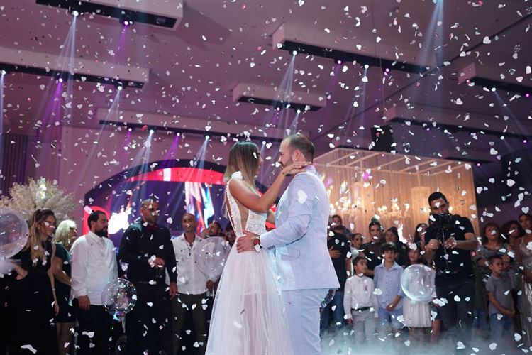 איים עליה בתביעה ובסוף הם התחתנו 14