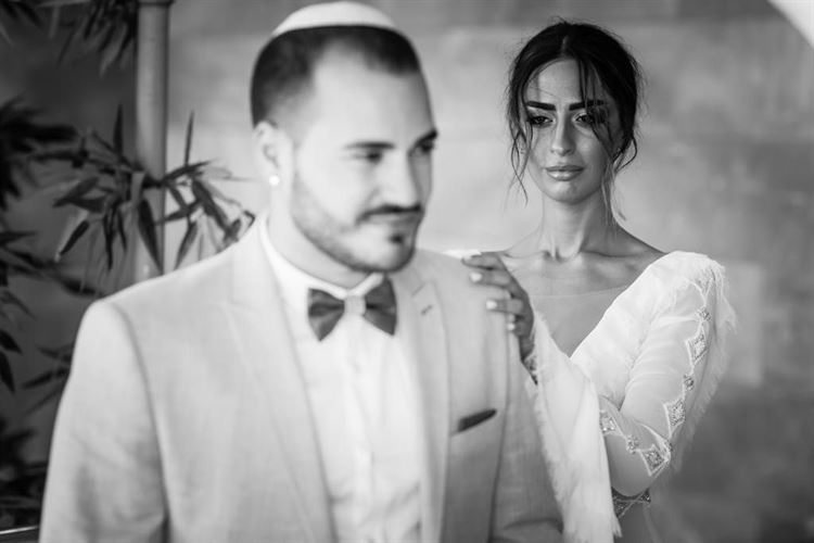 איים עליה בתביעה ובסוף הם התחתנו 2