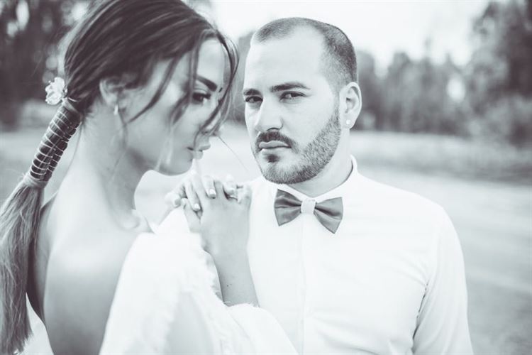 איים עליה בתביעה ובסוף הם התחתנו 4