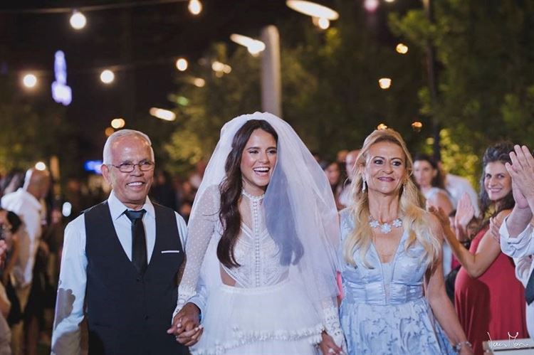 מרגשת מכולן: הכלה ששברה את הרשת 14