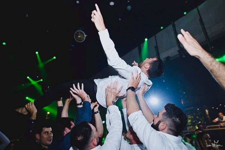 מרגשת מכולן: הכלה ששברה את הרשת 16