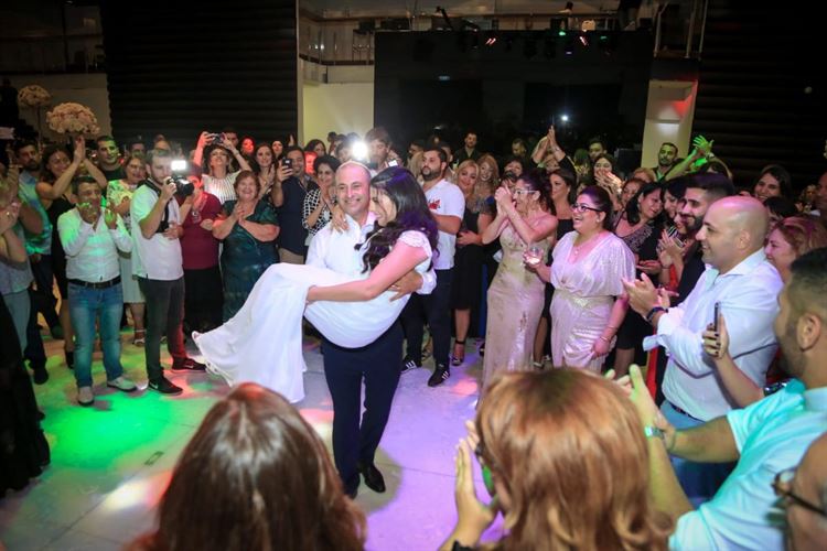 הקלף המנצח: לא תאמינו היכן בני הזוג האלו הכירו 16