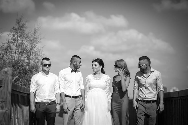 הקלף המנצח: לא תאמינו היכן בני הזוג האלו הכירו 5