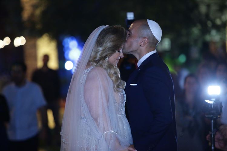 הדייט לא היה מוצלח, אז איך יצא מזה חתונה? 12