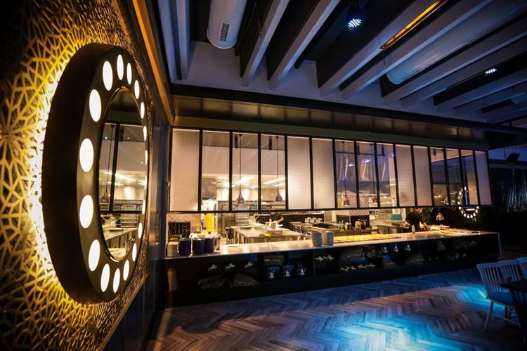 על הים: גני האירועים המדהימים שנוגעים בקו המים 9