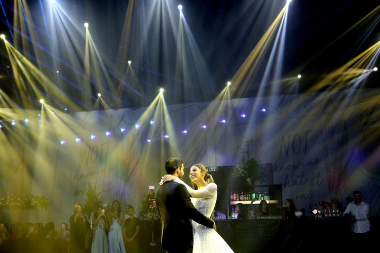 שריקת סיום: החתן שויתר על המשחק החשוב ביותר ושלף טבעת 15