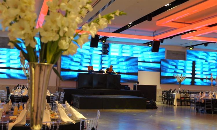 עיצוב מודרני ומתוחכם המתכתב עם מה שקורה בסצנת האירועים (צילום: מקסים. ס)