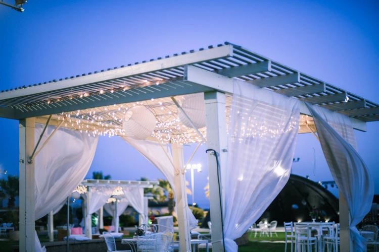 על הים: גני האירועים המדהימים שנוגעים בקו המים 13