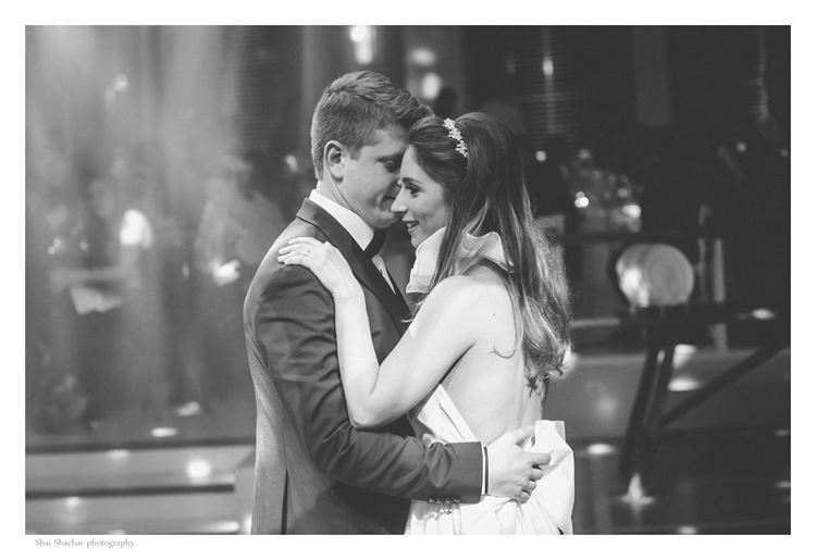 מיסטר אנד מיסס רוזנפלד בריקוד הראשון שלהם (צילום: שי שחר)