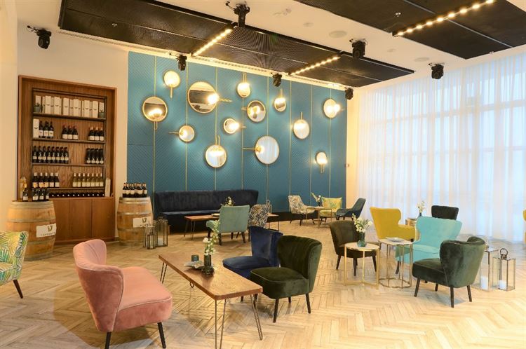 על הים: גני האירועים המדהימים שנוגעים בקו המים 8