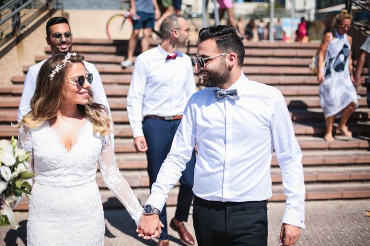 צילומי זוגיות באווירה אורבנית, החתונה של מעיין צ'מסי ותומר חפץ (צילום: עידן כנפי)