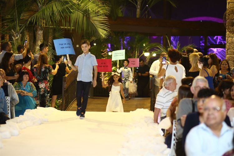 הצעת הנישואים שהתחילה בדרך לא שגרתית 12