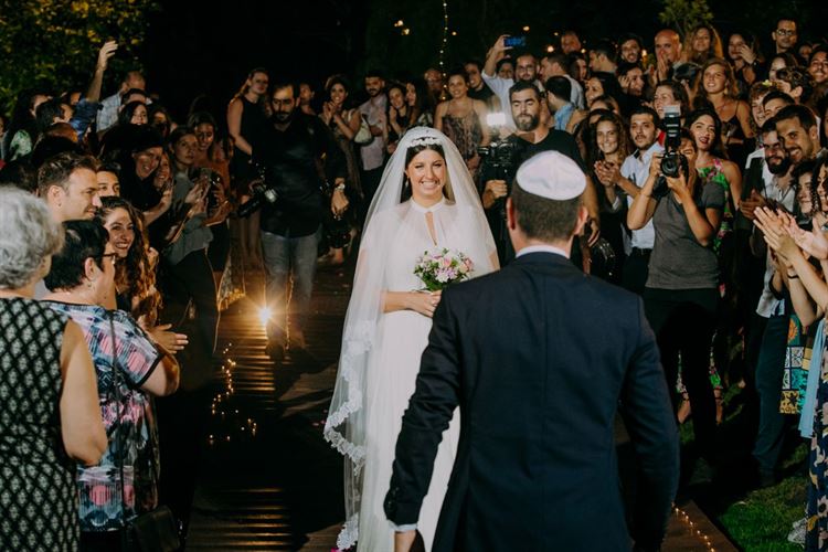 קשר מרחוק: הזוג שצלח 4 שנים בסקייפ 16