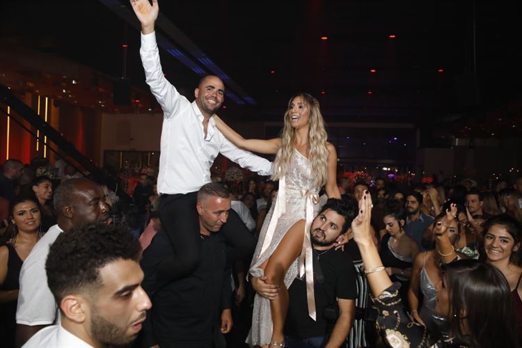 הזוג שהוציא את משה פרץ מחדר הלידה 26