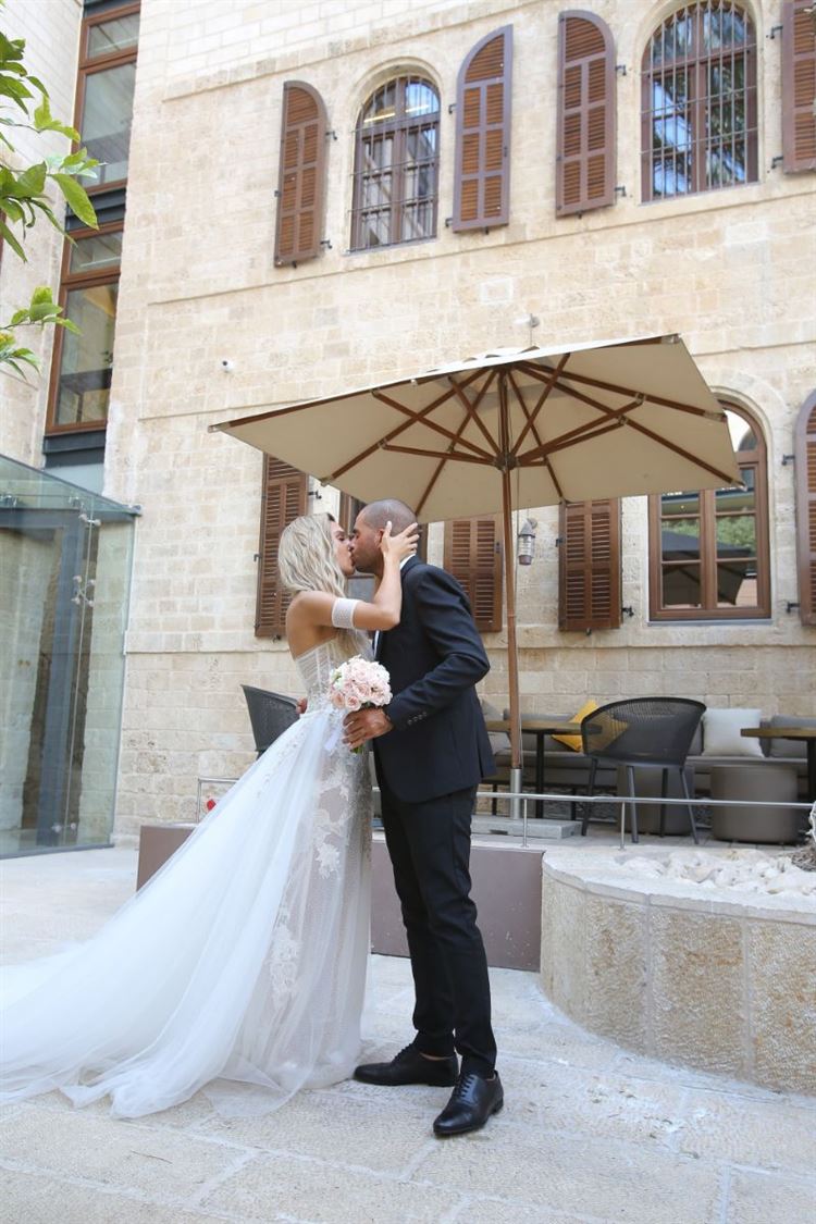 הזוג שהוציא את משה פרץ מחדר הלידה 12