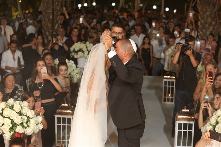 הזוג שהוציא את משה פרץ מחדר הלידה 22