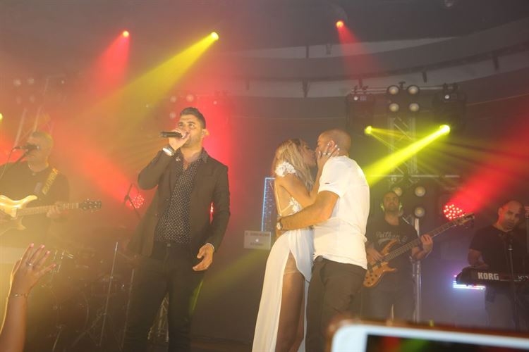 הזוג שהוציא את משה פרץ מחדר הלידה 7