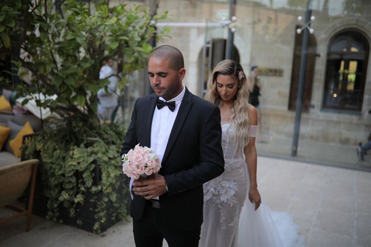 הזוג שהוציא את משה פרץ מחדר הלידה 8