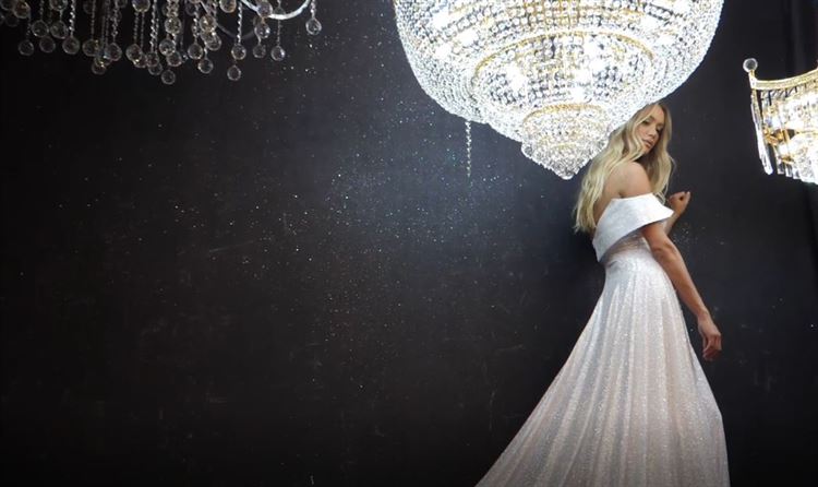 מה גרם לקסניה טרנטול ללבוש שמלת כלה? 5