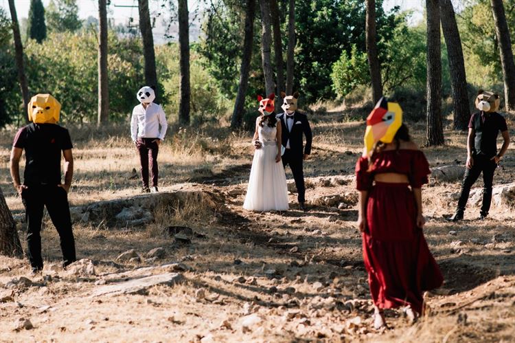 מעורר השראה: הזוג שהתחתן עם מסיכות אוריגמי 2