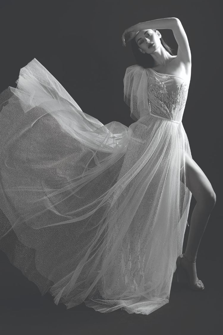 עוד רגע זה קורה: שבוע האופנה לכלות בניו יורק 11