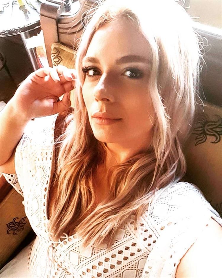 מיהי יוצאת האח הגדול שלבשה שמלת כלה? 3