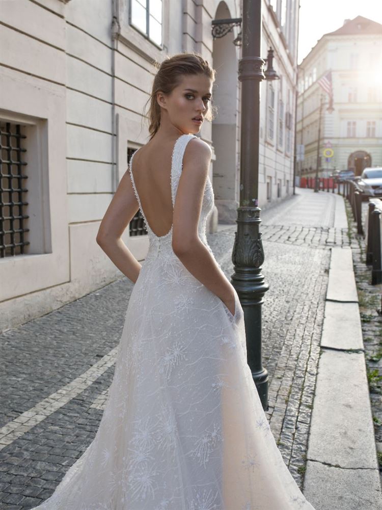 הלנה קולן מציגה: קטלוג כלות עם סטייטמנט 8