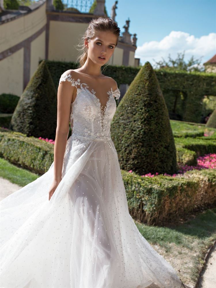 הלנה קולן מציגה: קטלוג כלות עם סטייטמנט 17