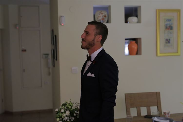 התחיל לא טוב: משפט פתיחה כושל שהוביל לחתונה 15