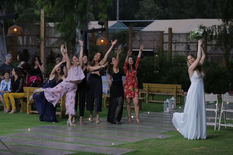 התחיל לא טוב: משפט פתיחה כושל שהוביל לחתונה 25