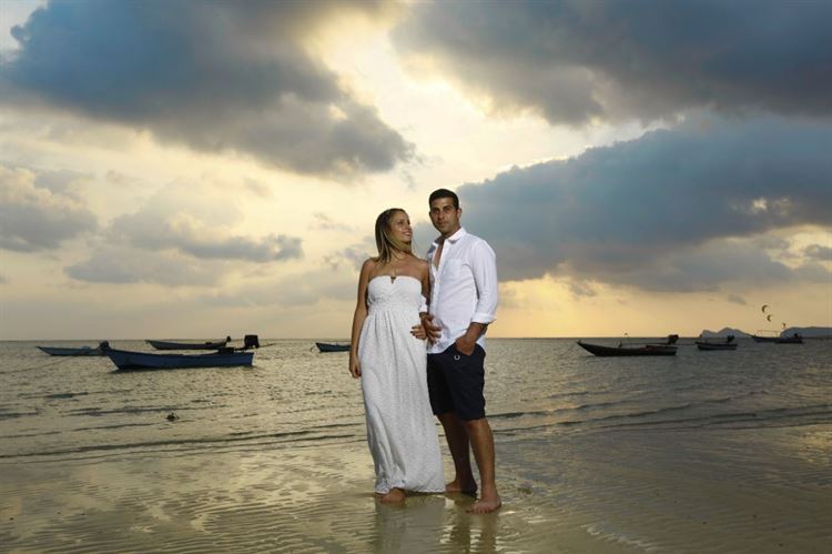 מתחת לאף: סיפור אהבה קרוב מתמיד 3