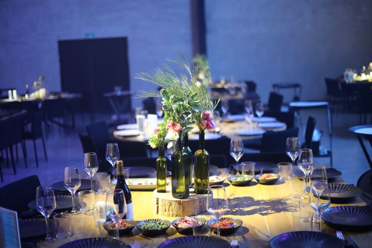 מתחת לאף: סיפור אהבה קרוב מתמיד 12