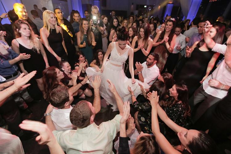 במעמד החופה: המחווה המרגשת של האח שנפצע ב'צוק איתן' 13