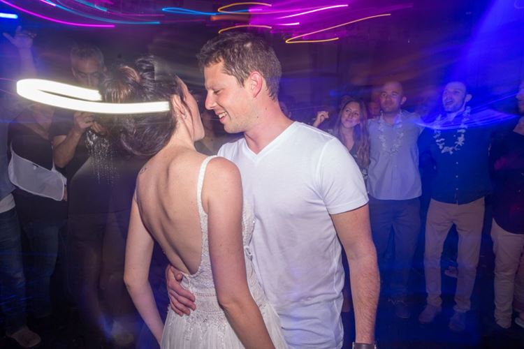 במעמד החופה: המחווה המרגשת של האח שנפצע ב'צוק איתן' 24