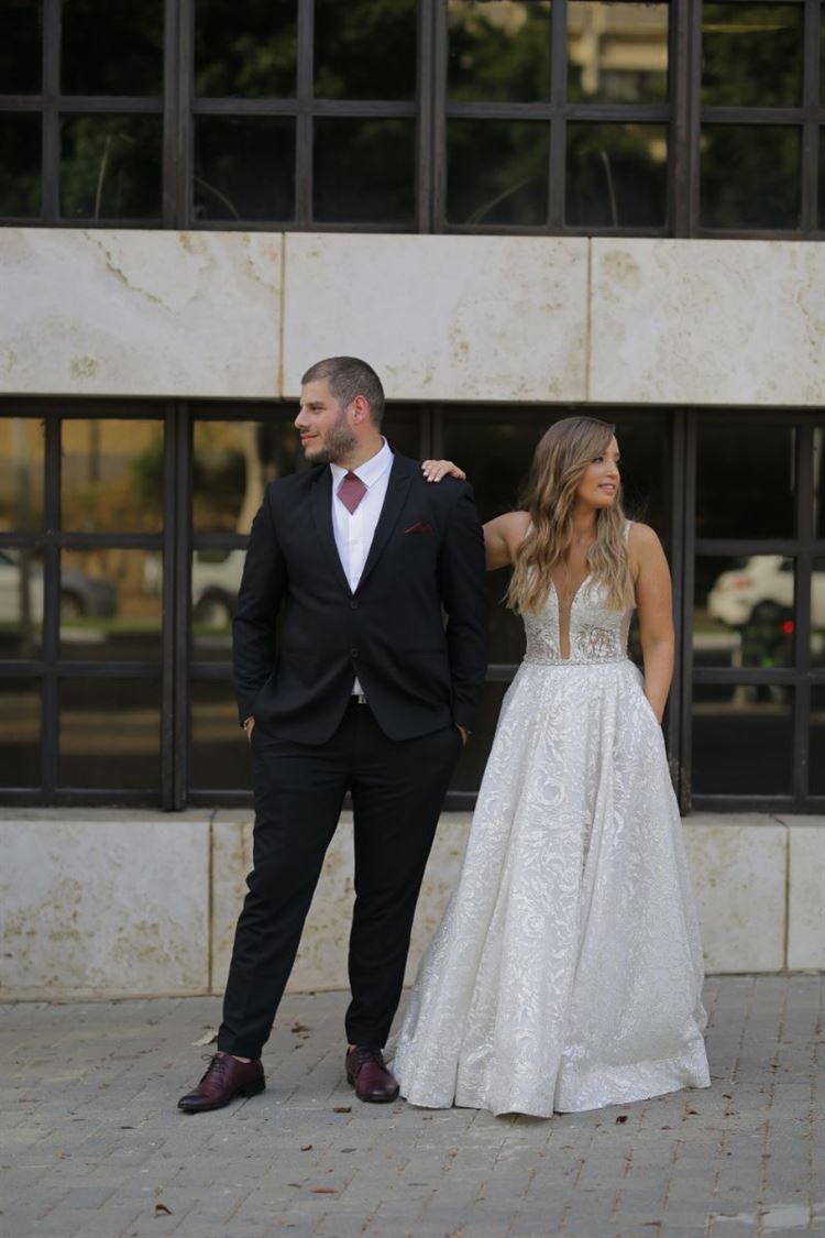 אנחנו לא יכולים להוריד את העיניים משמלת הכלה של ענבל הרמן (צילום: ג'ינג'ר צלמים)